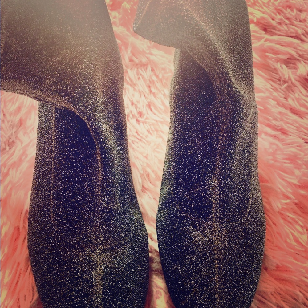 Glittery gray boots 7